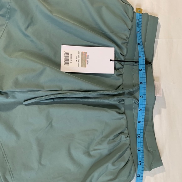 Gymshark lustre 2in 1 turquoise running short - Picture 6 of 8